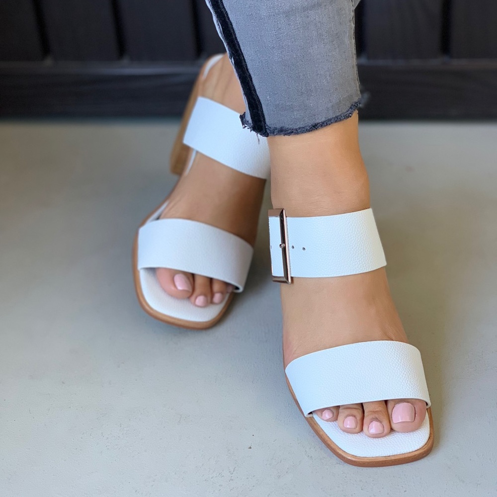 White Leather Oversized Buckle Block Heel Mule - Picture 1 of 5